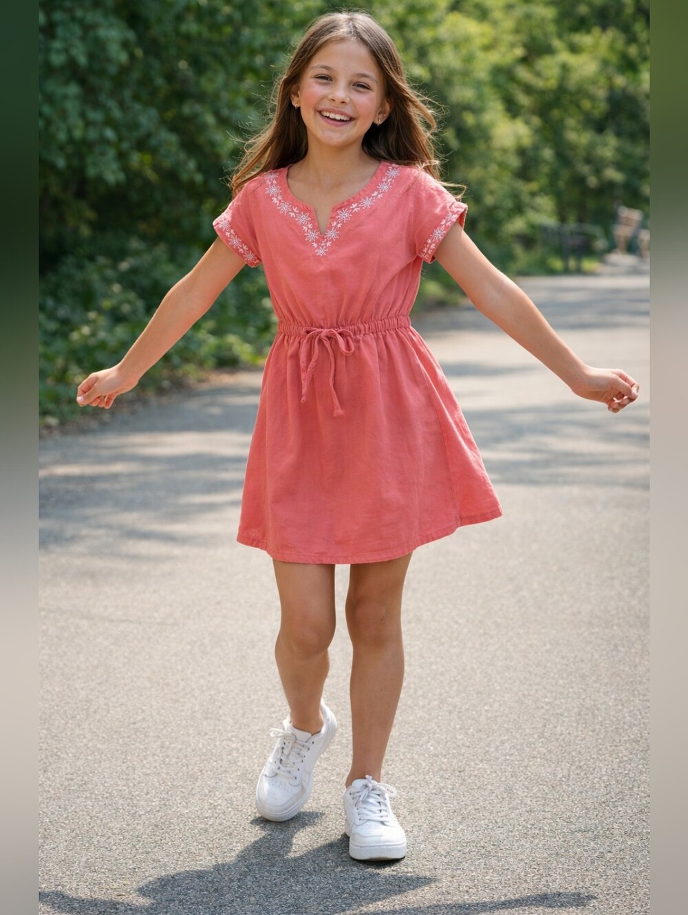 TEA COLLECTION V- NECK EMBROIDERED DRESS W/ ELASTIC WAIST. SIZE 10. PINK/ CORAL